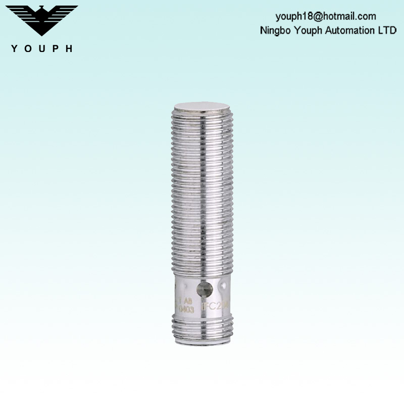 IFM IFC200 IFB2004BARKG/M/US-104-DRS Inductive Sensor