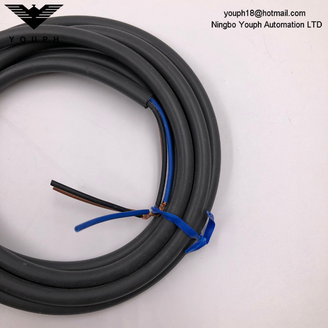 OMRON E2E-X10MF1-Z E2E NEXT Series DC Power Proximity Sensor