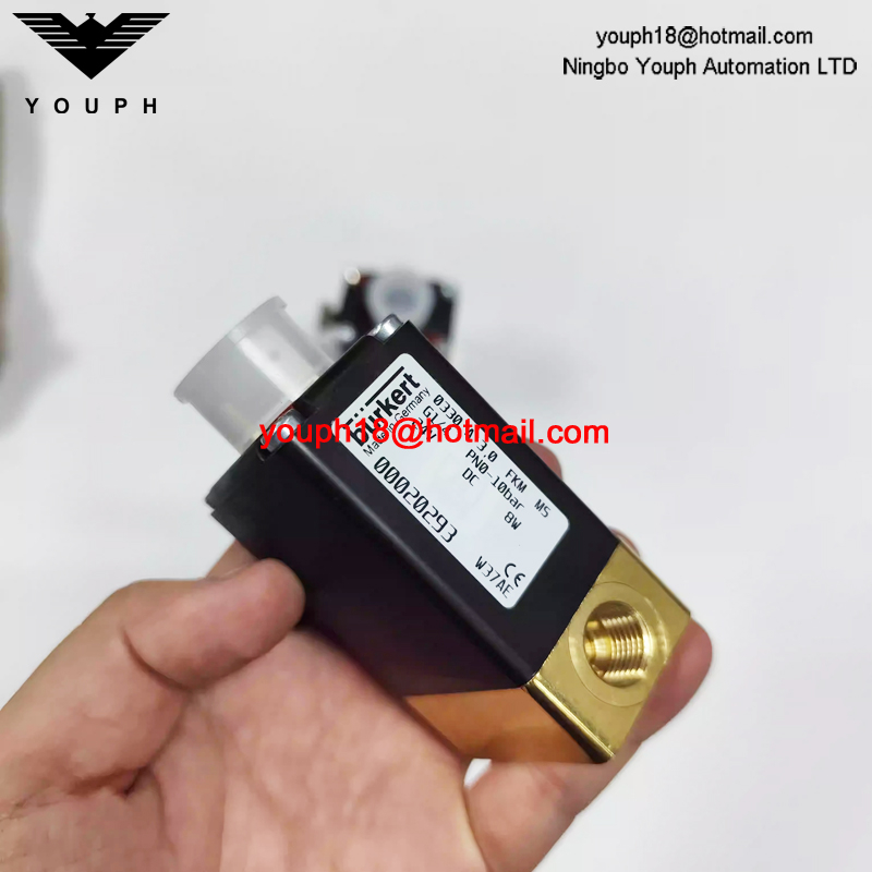 Burkert 00020293 0330A Series FKM Diaphragm 2/2-way Direct-acting Normally Closed Solenoid Valve