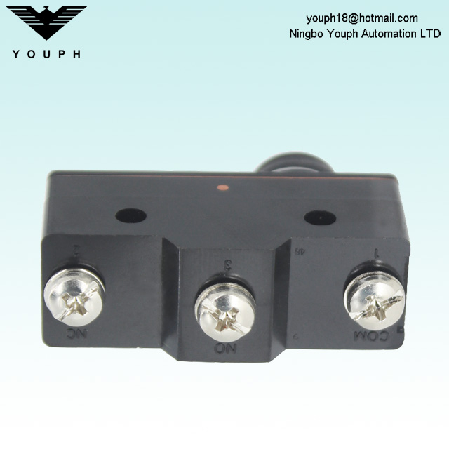 OMRON Z-15GK55-B Limit Switch