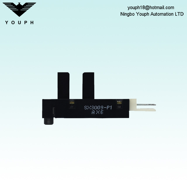 OMRON EE-SX3009-P1 Photoelectric Switch