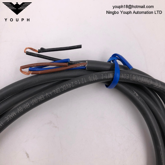 OMRON E2E-X18MF1-Z E2E NEXT Series DC Power Proximity Sensor