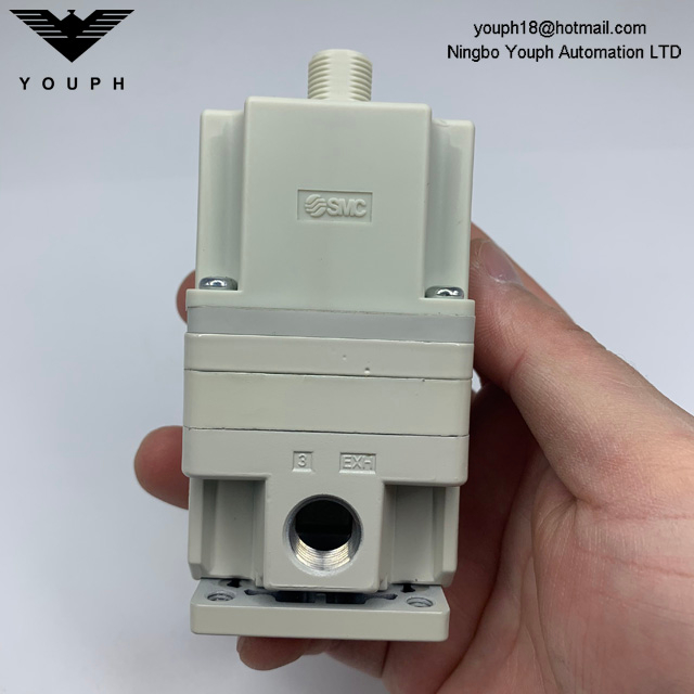 SMC ITV2050-31F2BL-Q Electro-Pneumatic Regulator