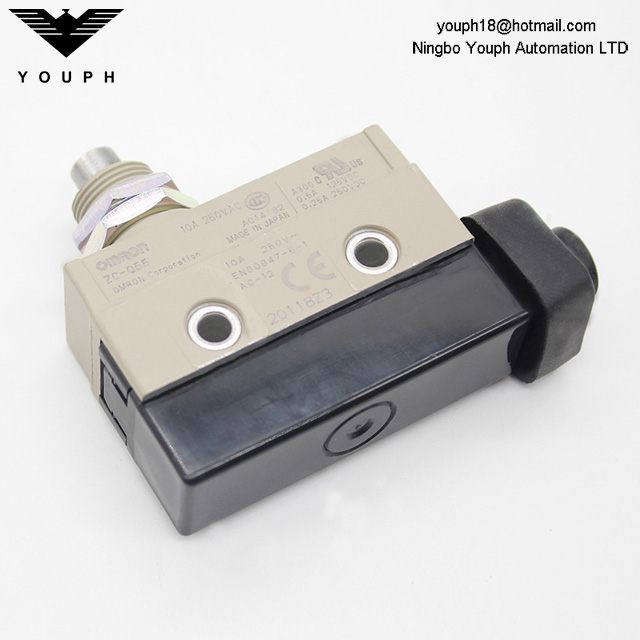 OMRON ZC-Q55 Panel Mount Plunger Enclosed Switch