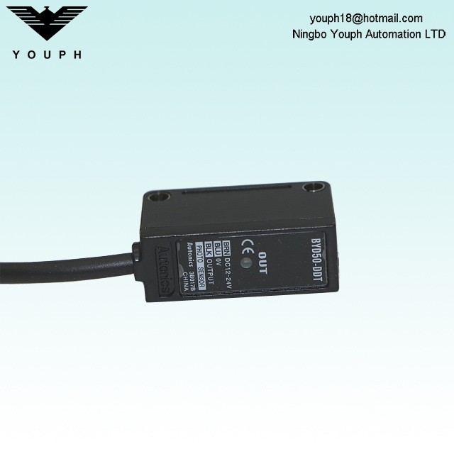 Autonics BYD50-DDT Convergent reflective with Amplifier Photoelectric Sensor
