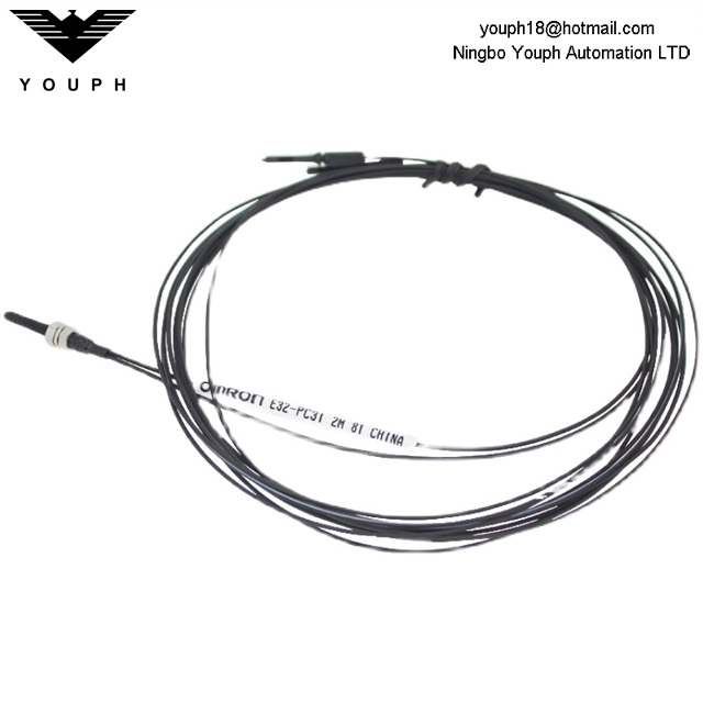 OMRON E32-PC31 2M E32-ZC31 Photoelectric Switch