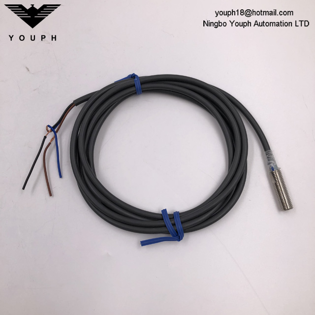 OMRON E2E-X1R5E1-Z E2E NEXT Series Proximity Sensor