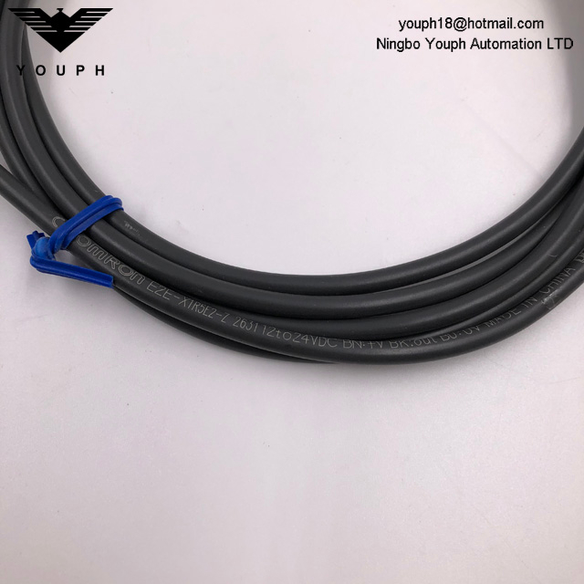 OMRON E2E-X1R5E2-Z E2E NEXT Series Proximity Sensor