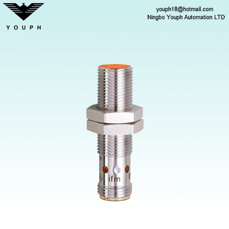 IFM IFS244 IFB3004BBPKG/US-104 PNP Inductive sensor