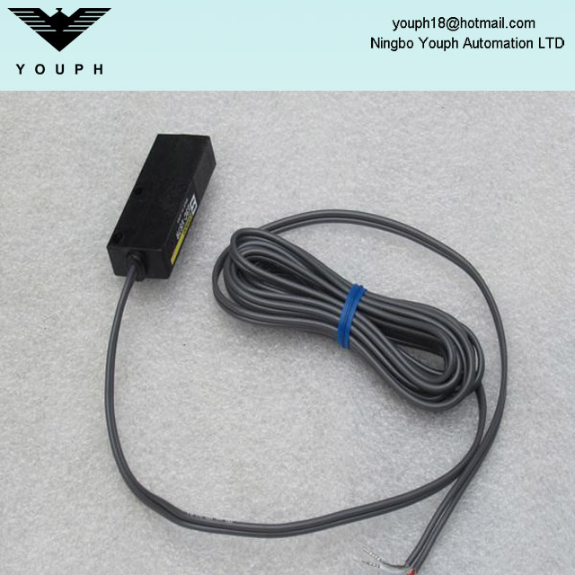 OMRON E3C-VS7R Compact Head Amplifier-separated Photoelectric Sensor