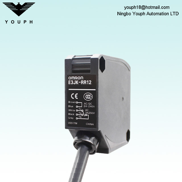 OMRON E3JK-RR12 Retro-reflective Photoelectric Sensor