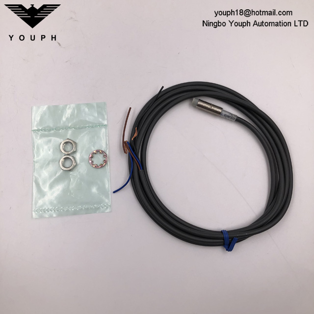 OMRON E2E-X2ME1-Z E2E NEXT Series Proximity Sensor