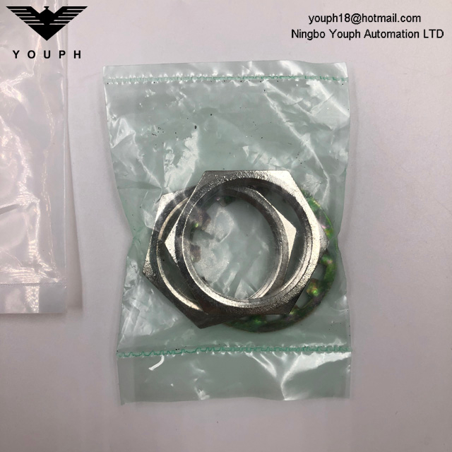 OMRON E2E-X10D1-N-Z E2E NEXT Series DC Power Proximity Sensor