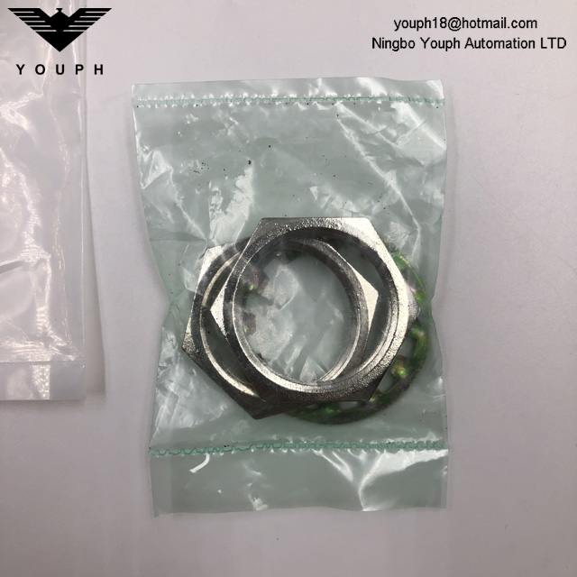 OMRON E2E-X10D1-N-Z E2E NEXT Series DC Power Proximity Sensor