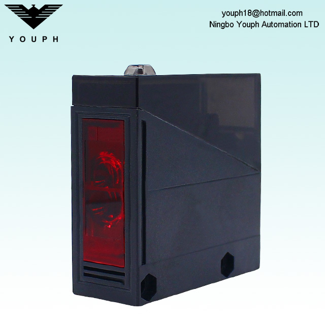 OMRON E3JM-DS70M4-G Photoelectric Sensor