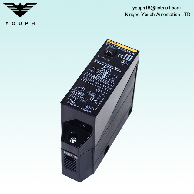 OMRON E3JM-DS70M4T-G Photoelectric Sensor