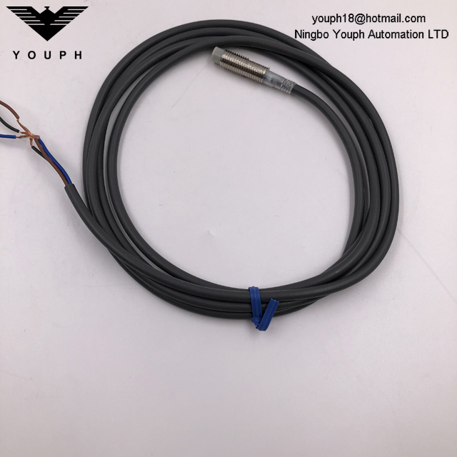 OMRON E2E-X2ME1-Z E2E NEXT Series Proximity Sensor