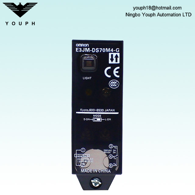 OMRON E3JM-DS70M4-G Photoelectric Sensor