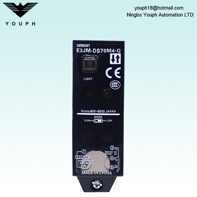 OMRON E3JM-DS70M4-G Photoelectric Sensor