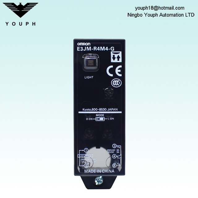 OMRON E3JM-R4M4-G Photoelectric switch
