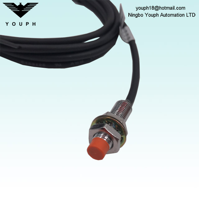 Autonics PR08-2DP DC 3-wire type Proximity switch Sensor