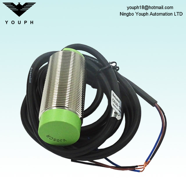 Autonics CR30-15DP M30 PNP DC Power Proximity Sensor