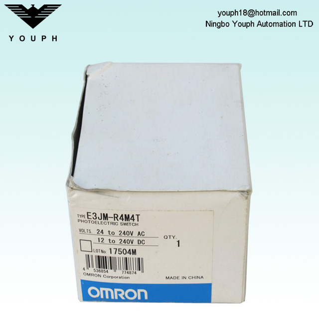 OMRON E3JM-R4M4T Photoelectric switch