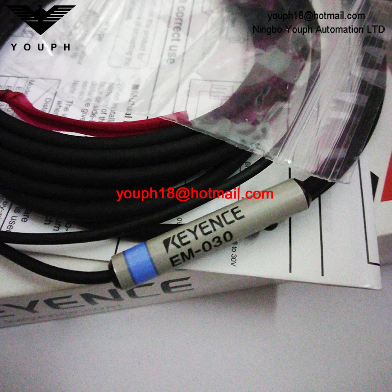 EM-030 KEYENCE 光 纤 Sensor