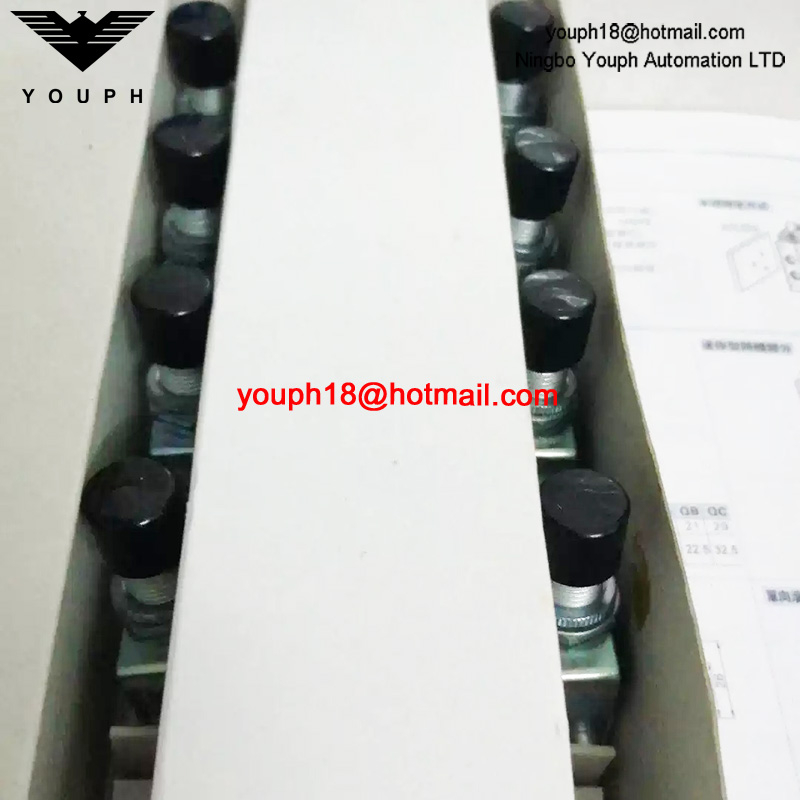 2VAQ-4B Omron Push Button Switch