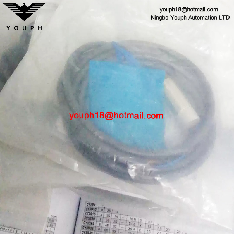 E2E-X10MF1 Omron Sensor