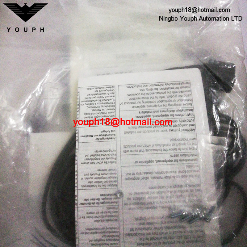 E3T-FT12 Omron Sensor