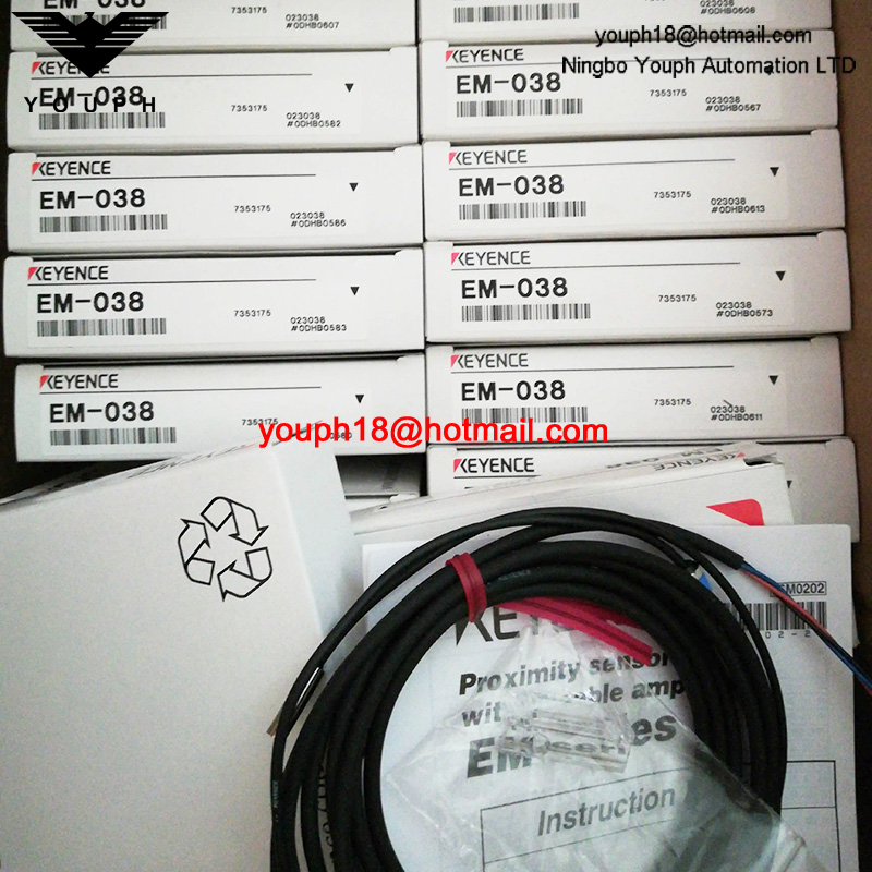EM-038 KEYENCE Proximity Sensor