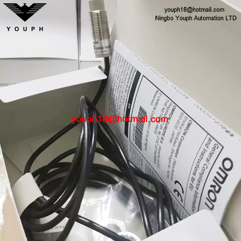 V680-HS51 2m Omron Sensor