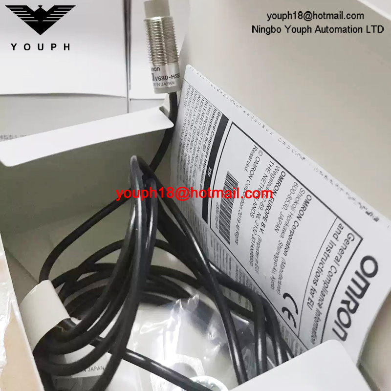 V680-HS51 2m Omron Sensor