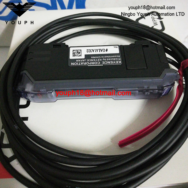 FS-V32 KEYENCE Fiber Optic Amplifier