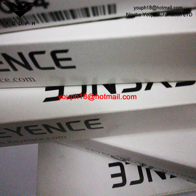 EM-054 KEYENCE Fiber Optic Sensor